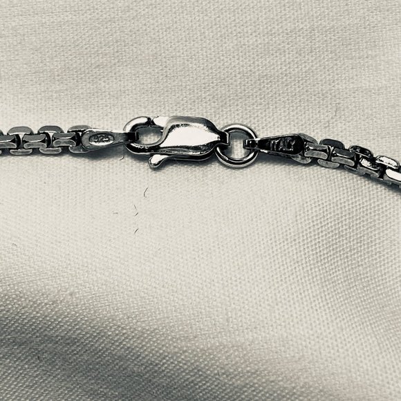 24" Box Silver Necklace - Picture 4 of 7